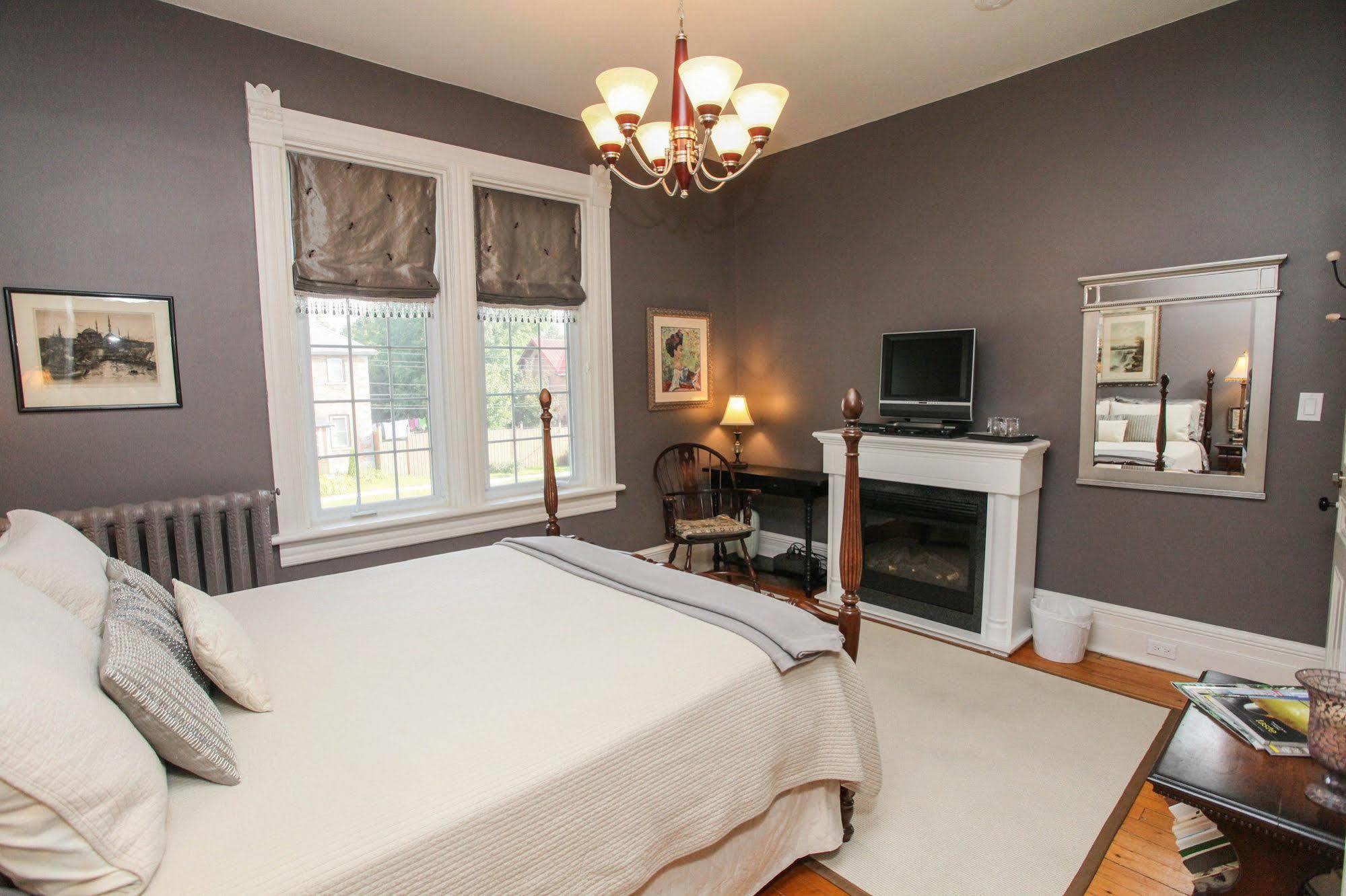 Danby House Bed & Breakfast Markdale Exterior photo