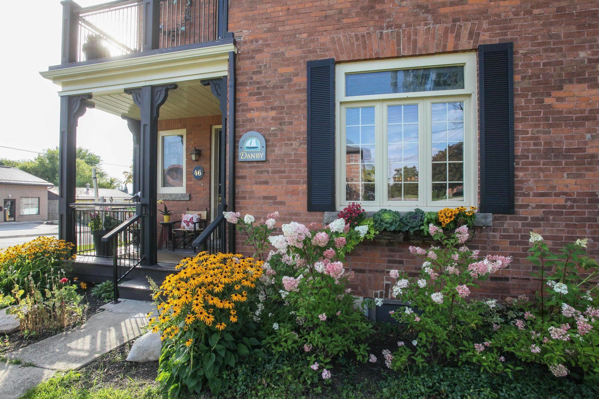 Danby House Bed & Breakfast Markdale Exterior photo